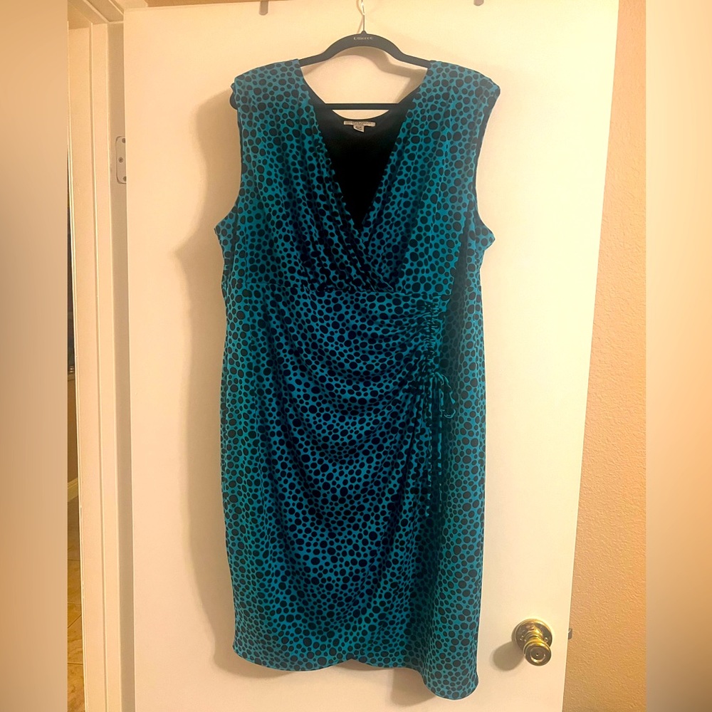 London Style 20w polka dot dress